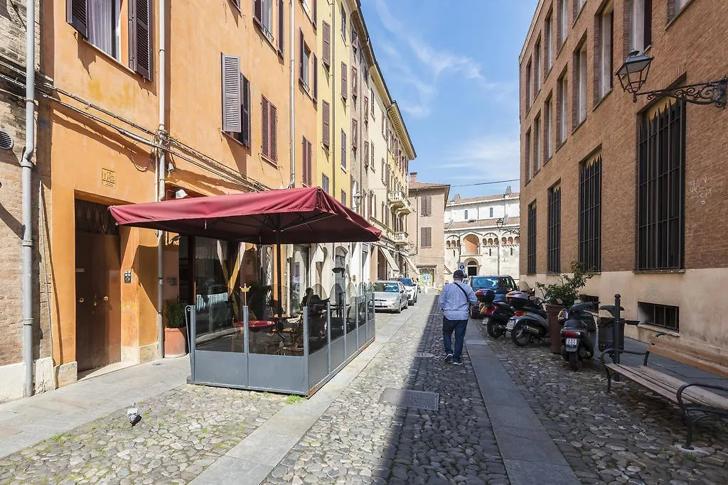 Attico Del Duomo Apartment Modena Italy